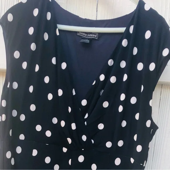 Jessica Howard Black and White Polka Dot Dress with Green Floral Hem Size 14W - Picture 5 of 8